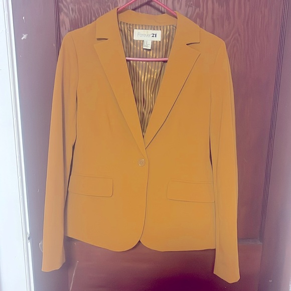 Forever 21 Jackets & Blazers - Forever 21 Blazer